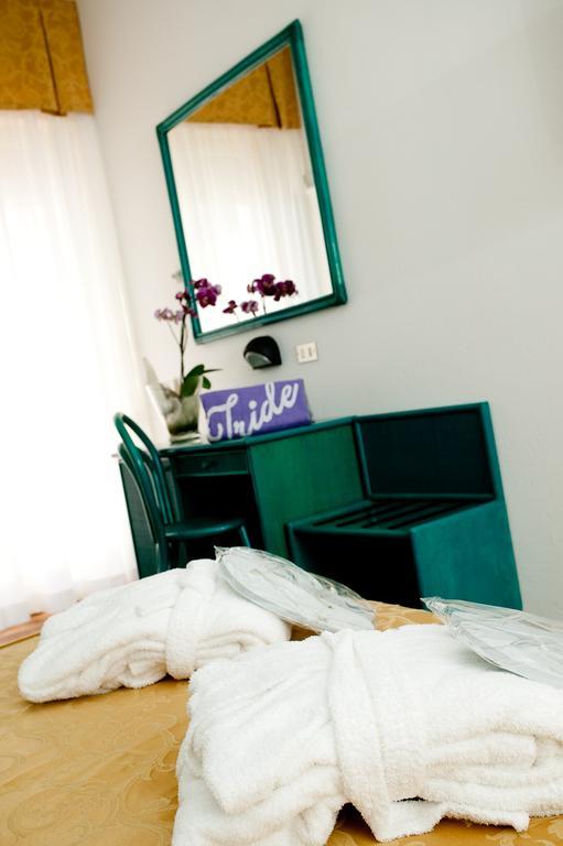 Hotel Iride & Spa Cesenatico Ngoại thất bức ảnh