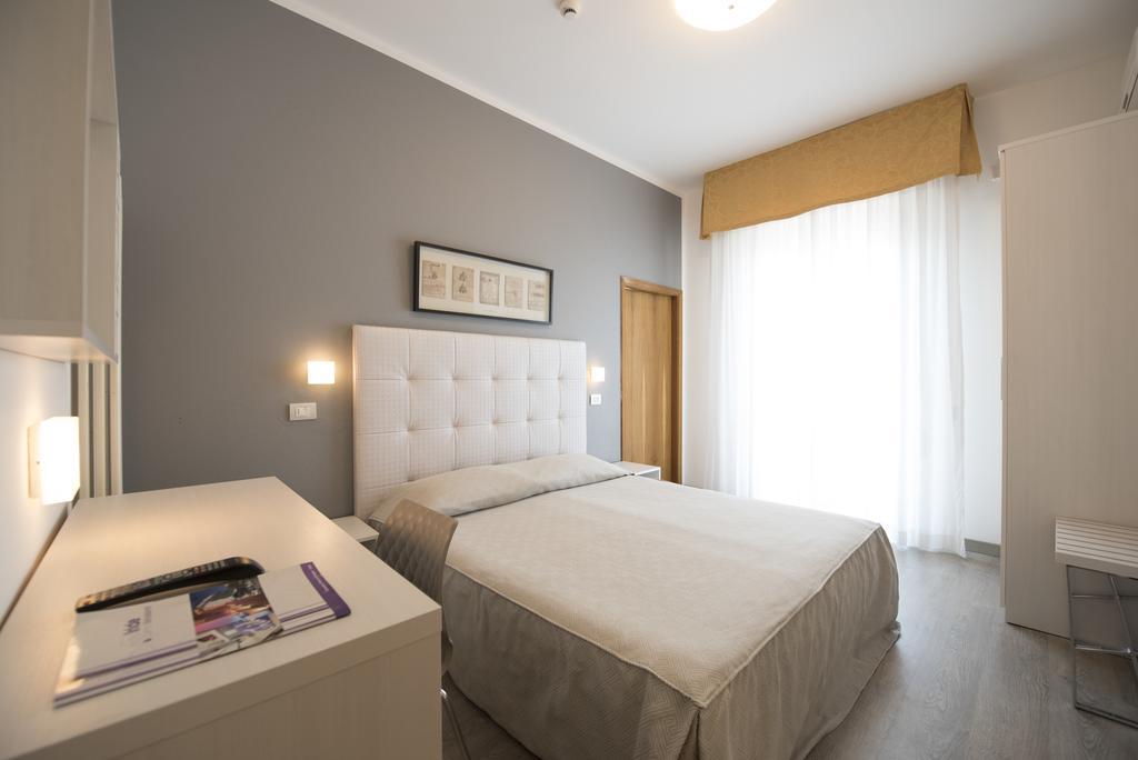 Hotel Iride & Spa Cesenatico Ngoại thất bức ảnh